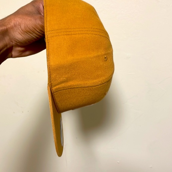 Brand New New York Yankees Fitted Cap - Picture 4 of 5